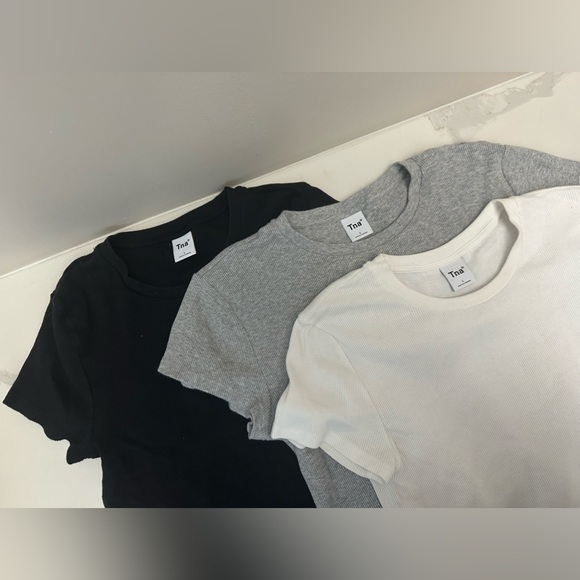 BUNDLE 3 Aritzia Tna Ribbed Crop Tops - Picture 2 of 9